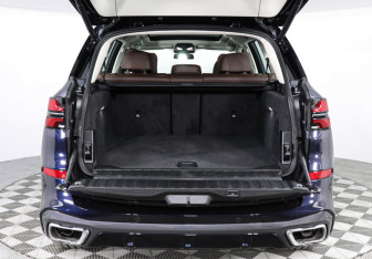 Новый BMW X5 2025 (9 фото)