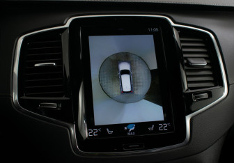 Подержанный автомобиль Volvo XC90 2020 года (20 фото)