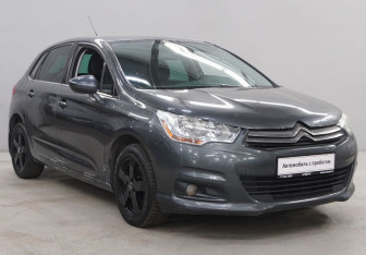 Подержанный автомобиль Citroen C4 Hatchback 2013 года (3 фото)