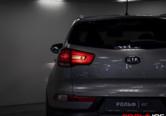 Подержанный автомобиль Kia Sportage 2015 года (23 фото)