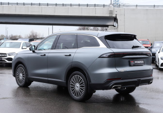 Подержанный автомобиль Chery Tiggo 9 2024 года (7 фото)