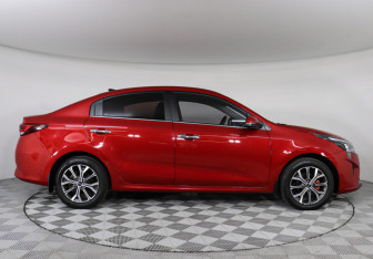 Подержанный автомобиль Kia Rio Sedan 2020 года (4 фото)