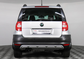 Подержанный автомобиль Skoda Yeti 2013 года (6 фото)