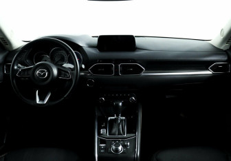Подержанный автомобиль Mazda CX-5 2019 года (11 фото)