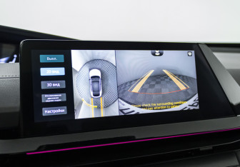 Подержанный автомобиль Changan UNI-V 2023 года (17 фото)