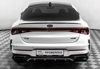Подержанный автомобиль Kia K5 2021 года (6 фото)