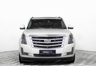 Подержанный автомобиль Cadillac Escalade Suv 2015 года (2 фото)
