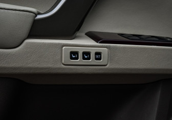 Подержанный автомобиль Lexus GX 2018 года (23 фото)