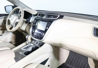 Подержанный автомобиль Nissan Murano Suv 2018 года (6 фото)