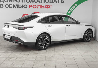 Подержанный автомобиль Changan Lamore 2024 года (4 фото)