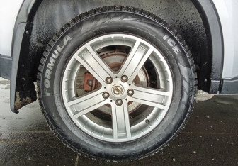 Подержанный автомобиль Nissan X-Trail 2012 года (17 фото)