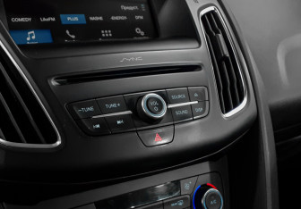 Подержанный автомобиль Ford Focus Wagon 2017 года (15 фото)