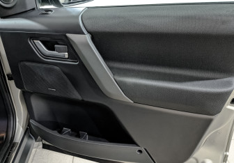 Подержанный автомобиль Land Rover Freelander 2010 года (25 фото)