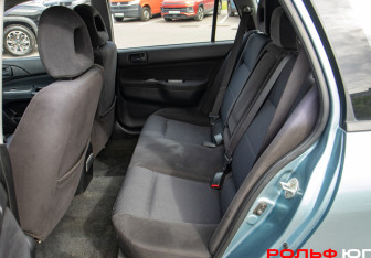 Подержанный автомобиль Mitsubishi Lancer Wagon 2007 года (8 фото)