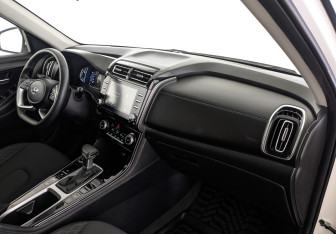 Подержанный автомобиль Hyundai Creta 2021 года (13 фото)