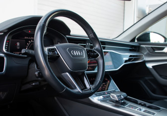 Подержанный автомобиль Audi A6 Sedan 2019 года (8 фото)