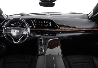 Подержанный автомобиль Cadillac Escalade Suv 2022 года (14 фото)