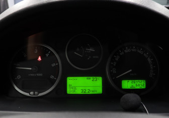 Подержанный автомобиль Land Rover Freelander 2011 года (9 фото)