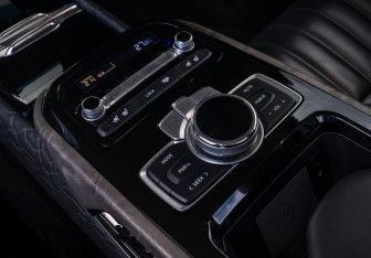 Подержанный автомобиль Genesis G90 2021 года (23 фото)