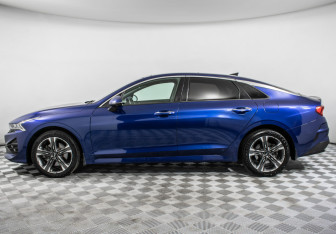 Подержанный автомобиль Kia K5 2020 года (8 фото)