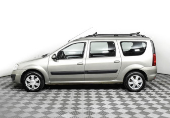 Подержанный автомобиль LADA (ВАЗ) Largus Wagon 2012 года (3 фото)