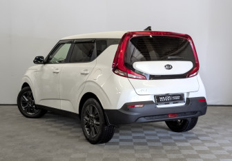 Подержанный автомобиль Kia Soul 2021 года (7 фото)