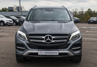 Подержанный автомобиль Mercedes-Benz GLE 2018 года (2 фото)