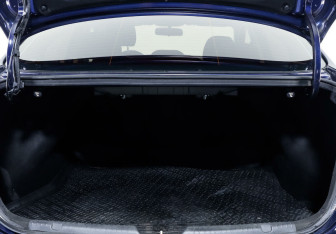 Подержанный автомобиль Kia Cerato Sedan 2016 года (11 фото)