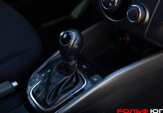 Подержанный автомобиль Ford Focus Sedan 2006 года (13 фото)