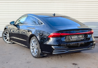 Подержанный автомобиль Audi A7 2020 года (7 фото)