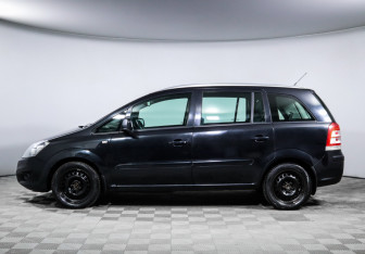 Подержанный автомобиль Opel Zafira Compactvan 2014 года (8 фото)