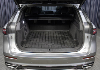 Подержанный автомобиль Jaecoo J8 2024 года (10 фото)