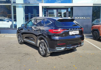 Подержанный автомобиль Haval F7 2021 года (7 фото)