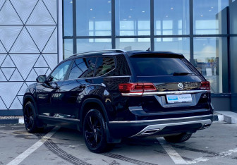 Подержанный автомобиль Volkswagen Teramont 2018 года (7 фото)