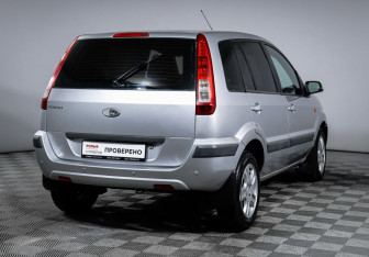 Подержанный автомобиль Ford Fusion 2007 года (5 фото)