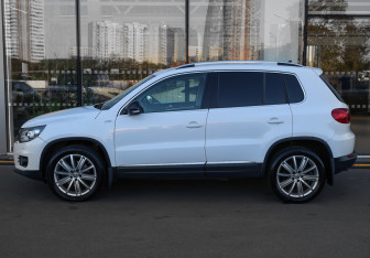 Подержанный автомобиль Volkswagen Tiguan 2013 года (7 фото)