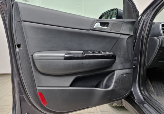 Подержанный автомобиль Kia Sportage 2018 года (19 фото)