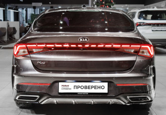 Подержанный автомобиль Kia K5 2020 года (5 фото)