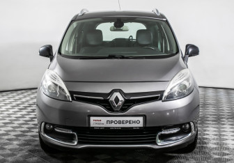 Подержанный автомобиль Renault Scenic 2014 года (2 фото)