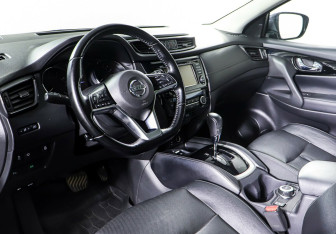 Подержанный автомобиль Nissan Qashqai 2019 года (11 фото)