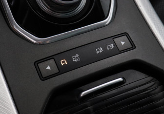 Подержанный автомобиль Land Rover Range Rover Evoque 2014 года (17 фото)