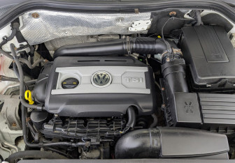 Подержанный автомобиль Volkswagen Tiguan 2014 года (9 фото)