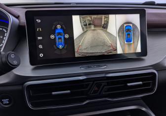 Подержанный автомобиль Geely Coolray 2021 года (26 фото)