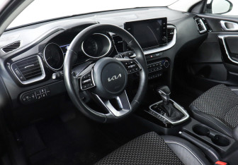 Подержанный автомобиль Kia Ceed Wagon 2021 года (7 фото)