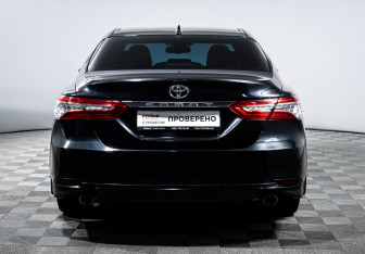 Подержанный автомобиль Toyota Camry Sedan 2023 года (6 фото)