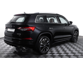 Подержанный автомобиль Skoda Kodiaq 2023 года (5 фото)