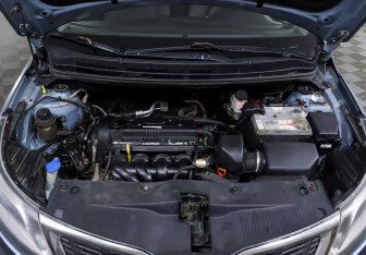Подержанный автомобиль Kia Rio Sedan 2012 года (10 фото)