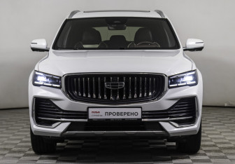 Подержанный автомобиль Geely Monjaro 2023 года (2 фото)