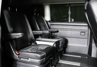 Подержанный автомобиль Volkswagen Multivan 2018 года (19 фото)