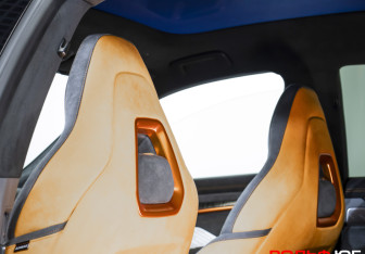 Подержанный автомобиль Zeekr 001 2023 года (17 фото)